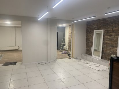 Продам помещение 1-й этаж пр.Науки м.Ботанический Сад Sобщ.= 105м Харків