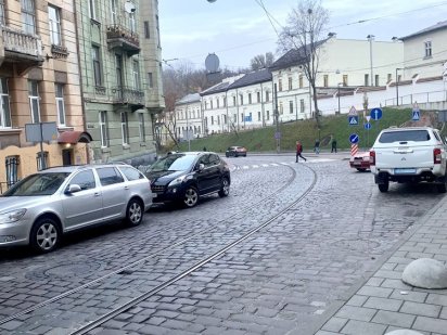 Продаж  квартира приміщення під бізнес центр вул. Коперника Львів