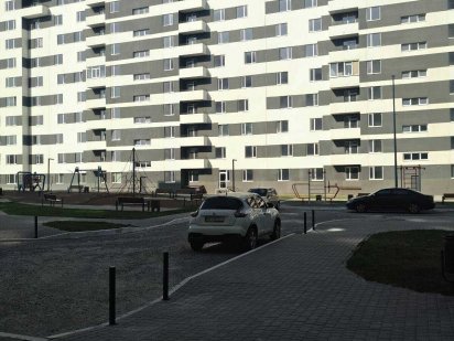 Без комісії!!! Продам  приміщення під салон біля метро Палац спорту Харків