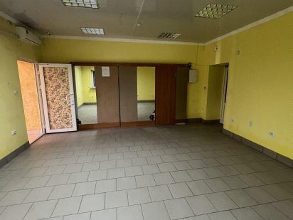 Продаж комерційного приміщення вул Хмельницького тц Вам Львів