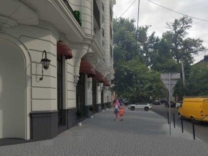 Фасадное помещение, Центр, Малая Арнаутская 136 кв м Одесса