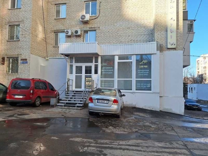 Продажа фасадного помещения на ул. Бугаевской. код 313618 - фото 1