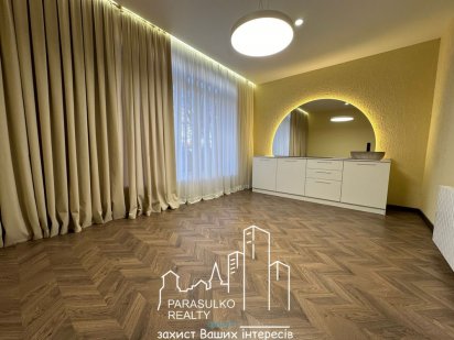 Здам в оренду комерційне приміщення з ремонтом в центрі міста Кам'янець-Подільський