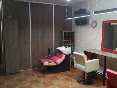 Оренда робочого місця перукаря в Ірпені, 300 м від жд вокзалу Ірпінь