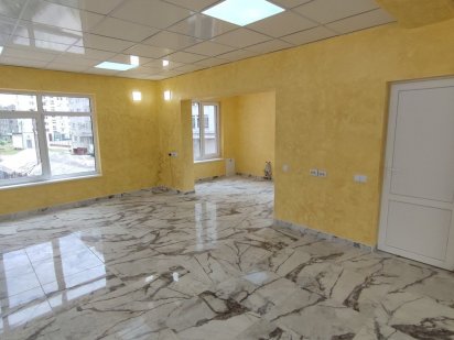 Оренда ком приміщення по вул Руській від АН Лісова по супер ціні Черновцы