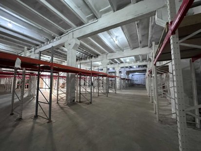 Оренда капітальний склад з стелажами Вінниця