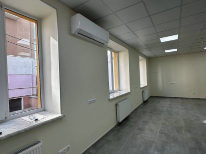 Оренда приміщення під офіс 67 м2 Івано-Франківськ