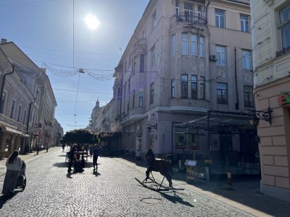 Кобилянська! Здається комерційне приміщення 215 кв.м Черновцы