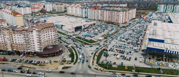 Оренда в ТЦ Арсен м. Івано-Франківськ вул. Миколайчука 2 (2000 м.кв.) - фото 1