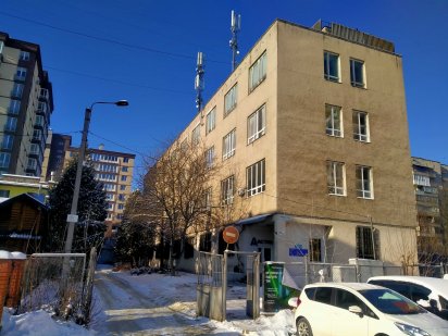 Оренда  Скляна,11 (бічна вул. Шевченка) Львов