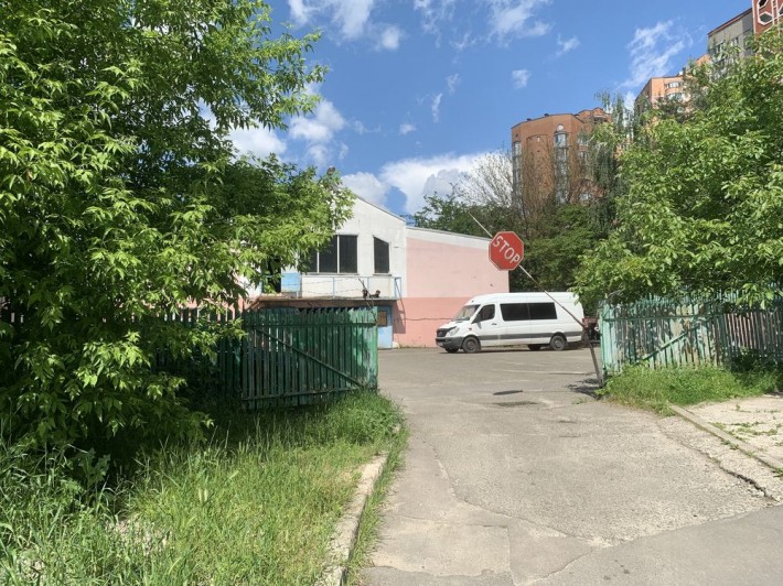 Продам гараж в 2 минутах от станции метро Академгородок - фото 1
