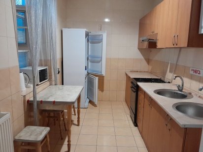 Здається подобово будинок,3 кімнати. Умань