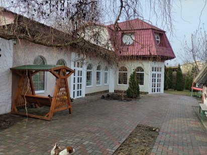 Будинок для великої компанї.Альтанка.Басейн.