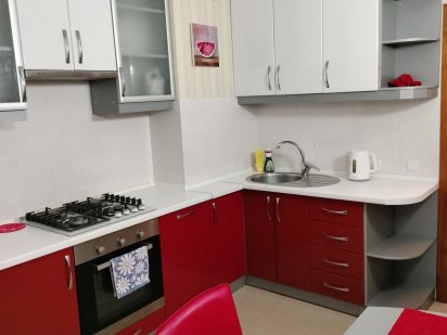 Сдам двухкомнатную на Лазурном,с кондиционером Краматорск