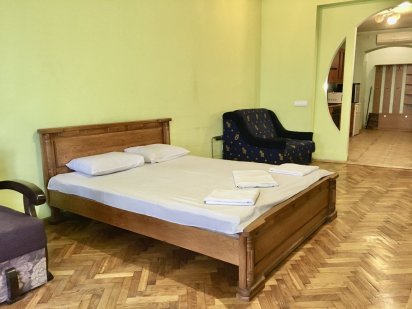 ПОДОБОВО 1кімн. САМ ЦЕНТР квартира для 4 осіб Пр.Свободи 49 Львів