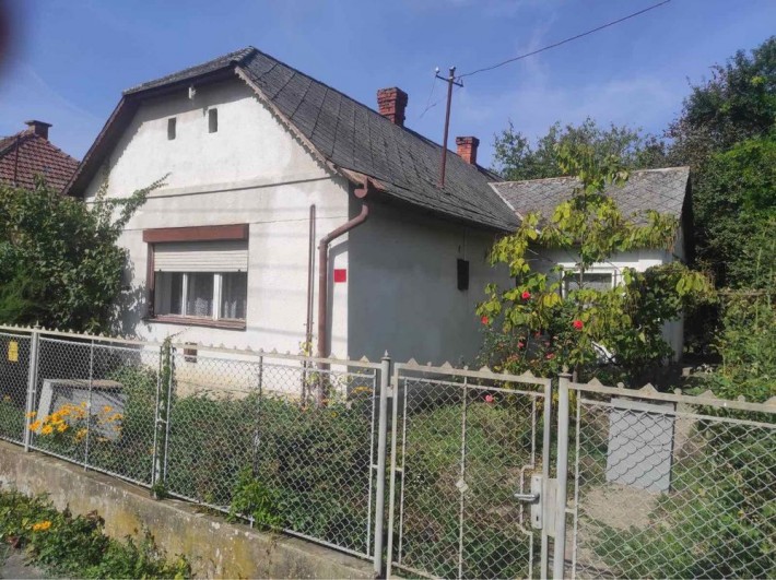 продается дом в Угорщині2км від кордону, косіно -Барабаш,отопленя газ, - фото 1