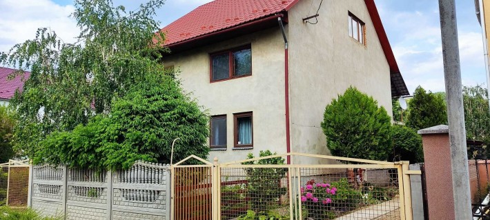 Продається будинок в затишному районі міста Берегове. - фото 1