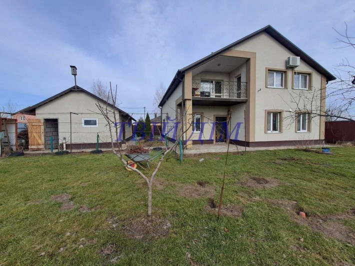 Продам будинок з гаражем на 8 сотках м.Бориспіль - фото 1
