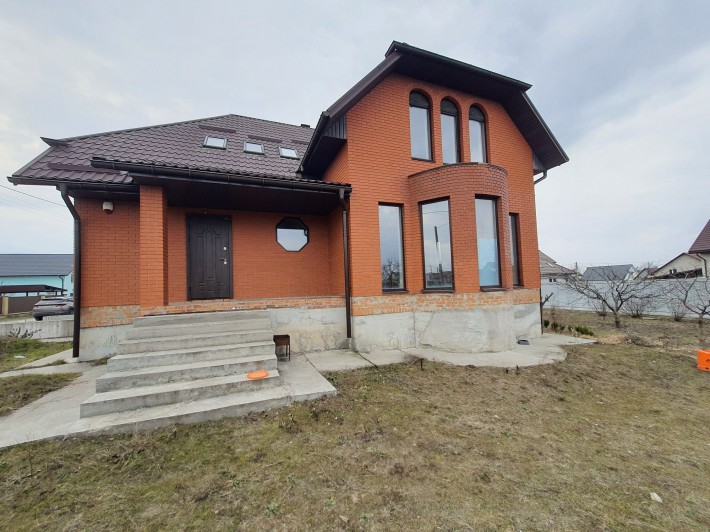 Продам якісний будинок,  з газом, 190м2, р- н Сади - фото 1