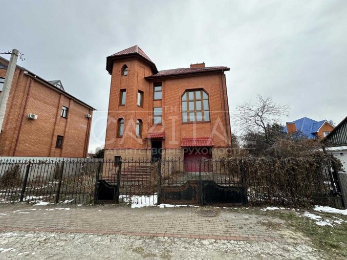 Продам будинок в Києві, Солом'янський р-н, Паустовського 65, без рем - фото 1