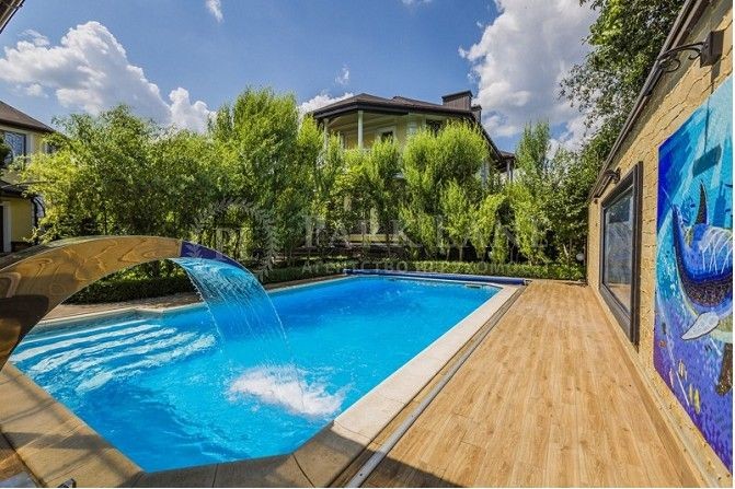 Продам добротний дом в Киеве с бассейном 12 соток. - фото 1