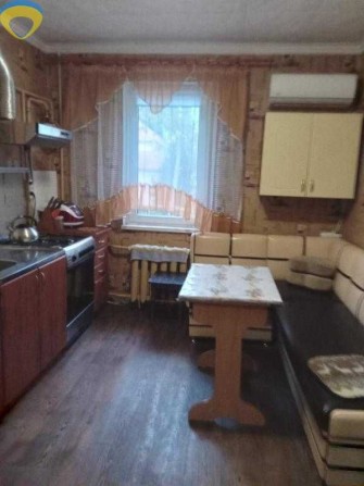 Квартира в центре Черноморска, в отличном состоянии, с мебелью - фото 1