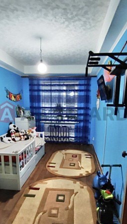 Продам 3 кімнатну квартиру (Район Димитрівського ринку) - фото 1