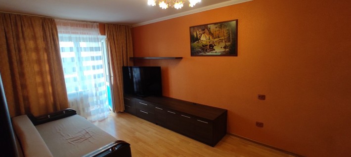 Продаж  1-кімнатної квартири з ремонтом в центрі Броварів Київська 296 - фото 1