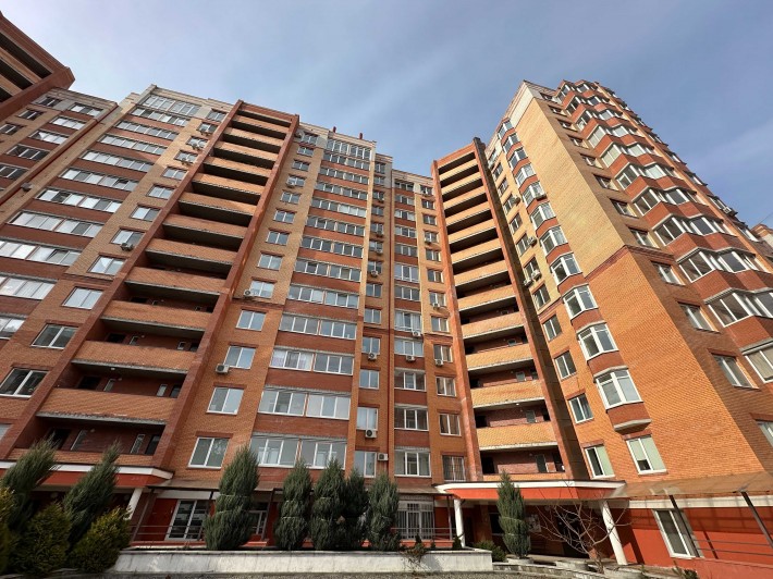 Продам трьохкімнатну квартиру в ЖК Київський Ірпінь - фото 1
