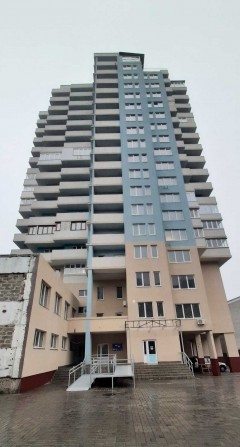 Продаж 2-кім квартири, центр, будинок заселений, з ГЕНЕРАТОРОМ - фото 1