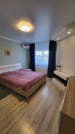Продається 3 кімнатна квартира на березі Дніпра - фото 1