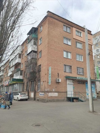 Продам 4-х кімнатну квартиру на Новомиколаївці - фото 1