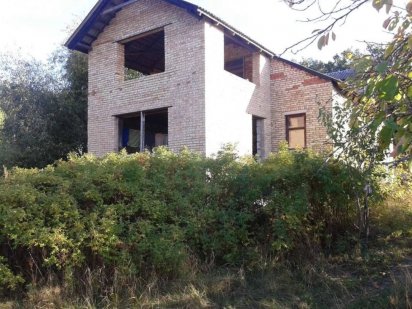 Продам пів будинку недобудований в с. Пороскотень Буча