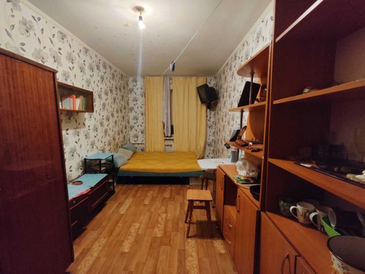 Комната в коммуне с ремонтом ул. Космонавтов - фото 1