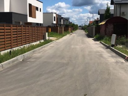 Продам участок 8 соток , центр КГ Балатон, асфальт, коммуникации Вышгород