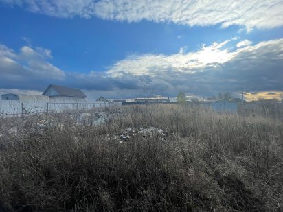 Продам земельну ділянку 5 соток по вигідній ціні . Гостомель Гостомель