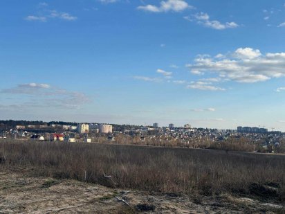 Продаж видової земельної ділянки в затишному місці