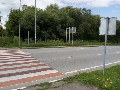 Земля під торгівлю та заклад харчування 1,1450 га, вул. Комунальна Дубно