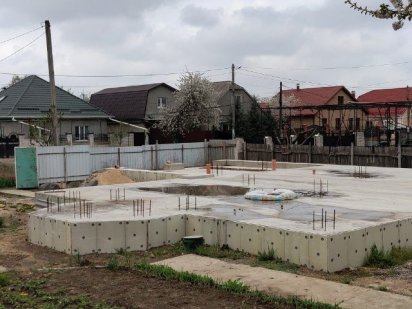 Продам участок с капитальным фундаментом