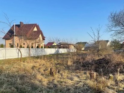 Продається земельна ділянка площею 15 соток в с.Студінка Калуш