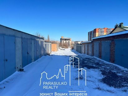 Продам земельну ділянку в центрі мікрорайону! Каменец-Подольский