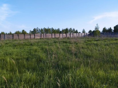 Продам участок з невеликим будиночком Коростень