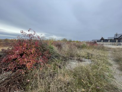 Продам зручну земельну ділянку Каменец-Подольский