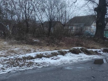 продам участок в люботине под застройку 10 соток