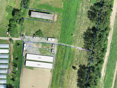 Продаж 1,3 Га землі (2 км від Мукачева). Готова ферма або під комерцію Мукачево