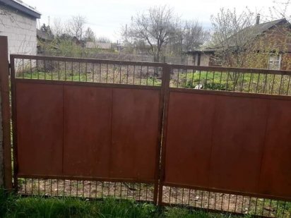 Продам приватизовану  земельну ділянку під забудову. Нежин