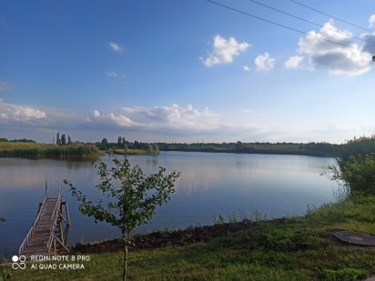 Участок на берегу озера Самар