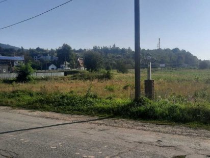 Продається земельна ділянка біля коплесу відпочинку м. Хуст APARTEL.