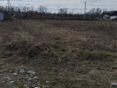 Продам земельну ділянку 10 соток