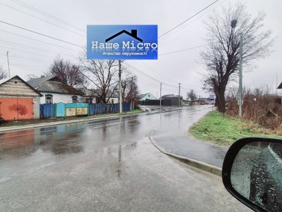 Продам УЧАСТОК 4.5 сот під будівництво ЦЕНТР міста,початок вул.БЕЖІВКИ Бориспіль